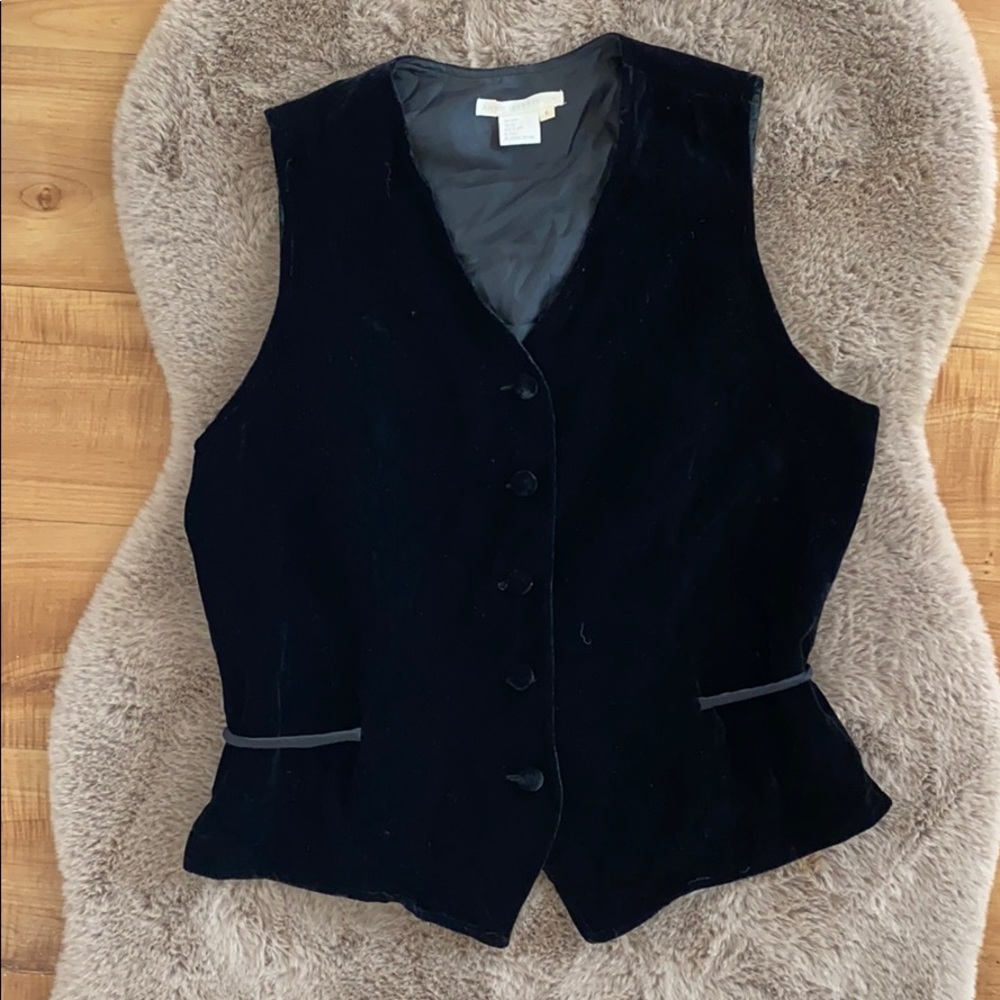 ❗️2 for $30 ❗️ Black Tie Around Vest